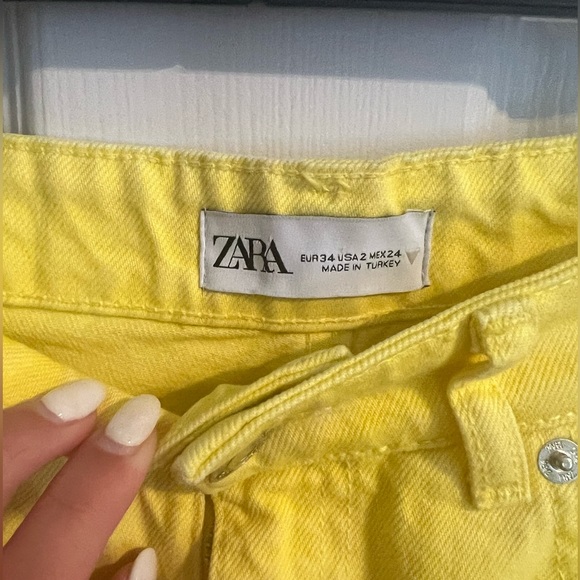 ZARA high rise yellow jeans! - Picture 2 of 3